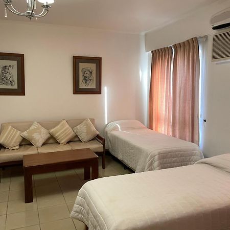 Julio Cesar Hotel Posadas Dış mekan fotoğraf