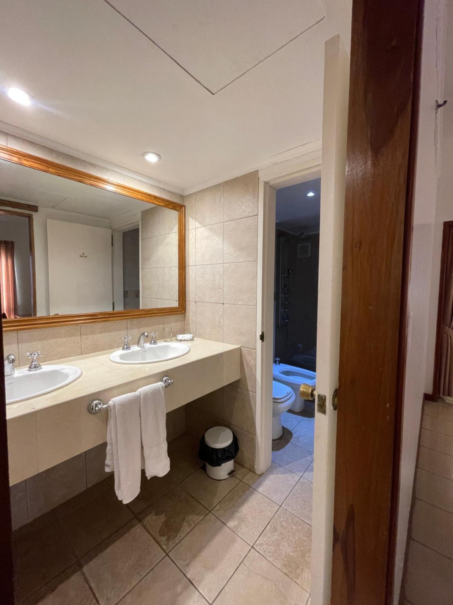 Julio Cesar Hotel Posadas Dış mekan fotoğraf