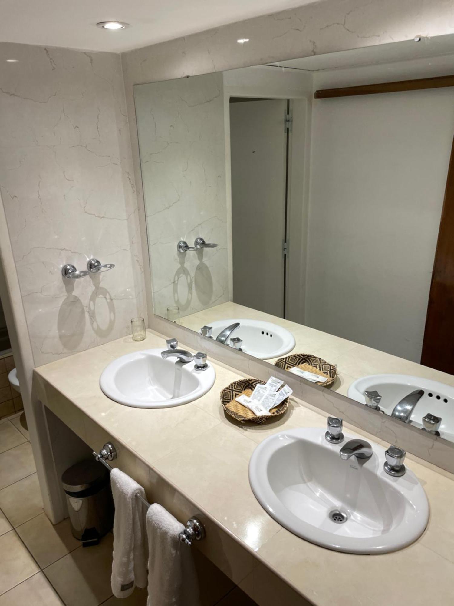 Julio Cesar Hotel Posadas Dış mekan fotoğraf