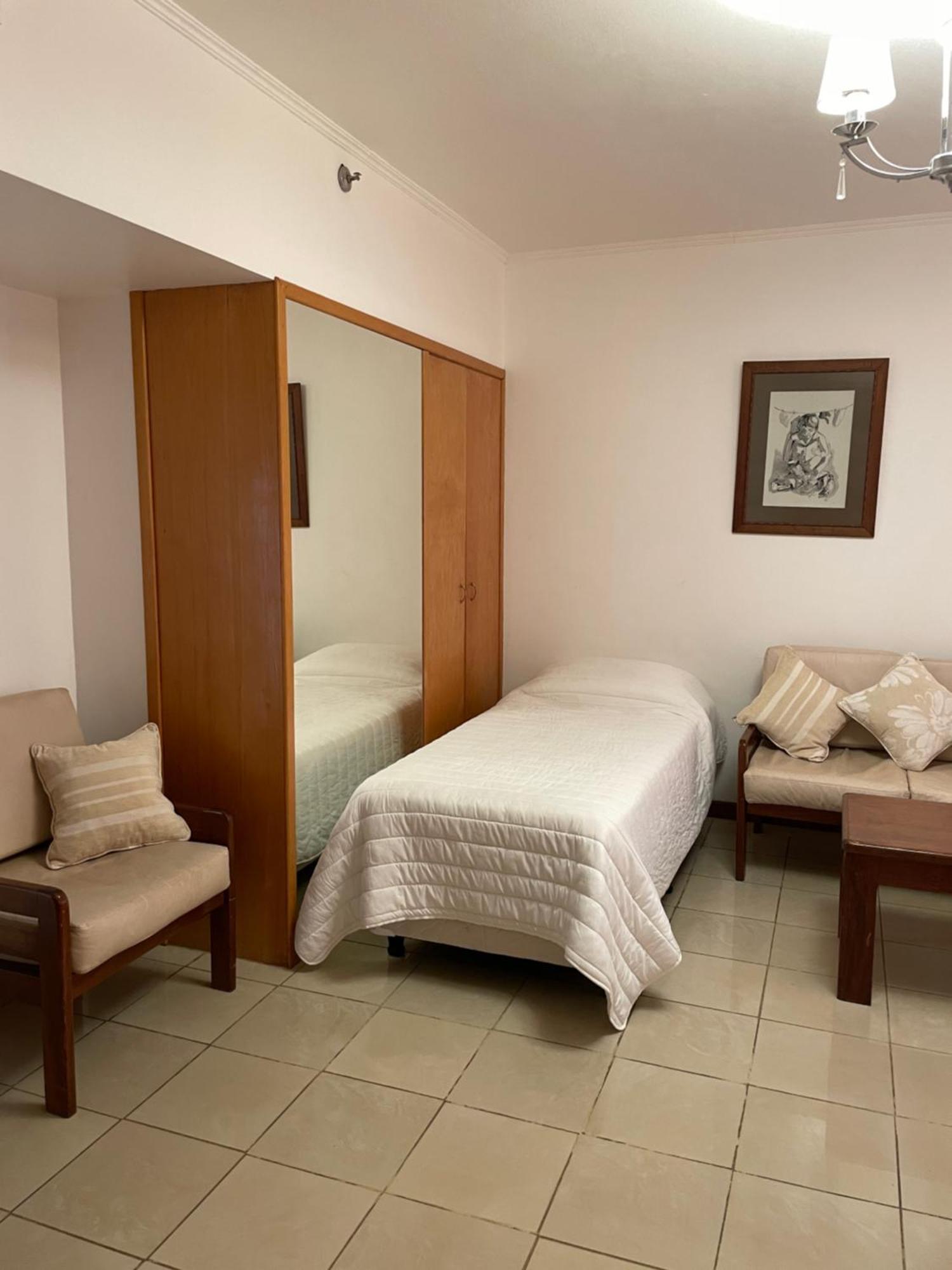 Julio Cesar Hotel Posadas Dış mekan fotoğraf