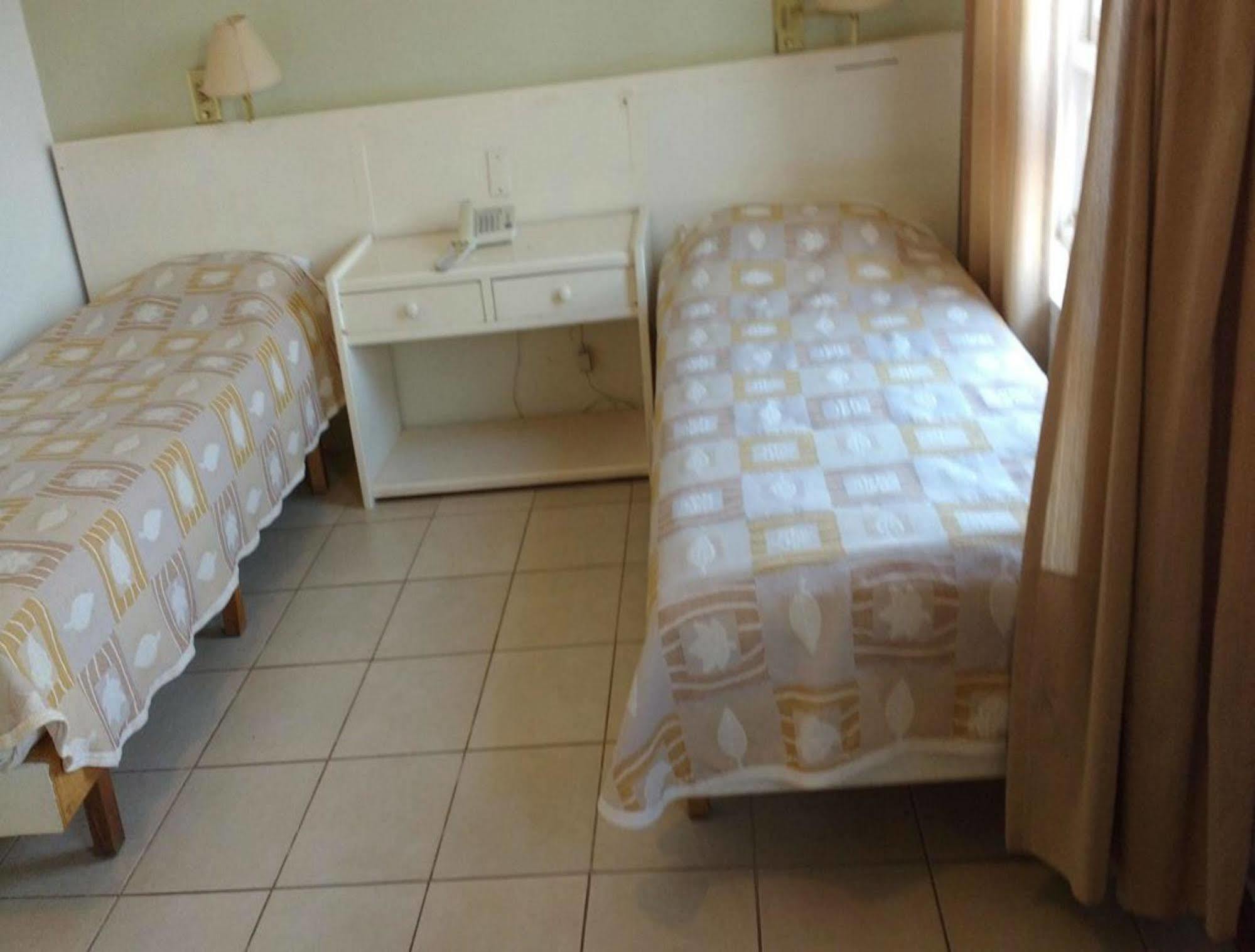 Julio Cesar Hotel Posadas Dış mekan fotoğraf