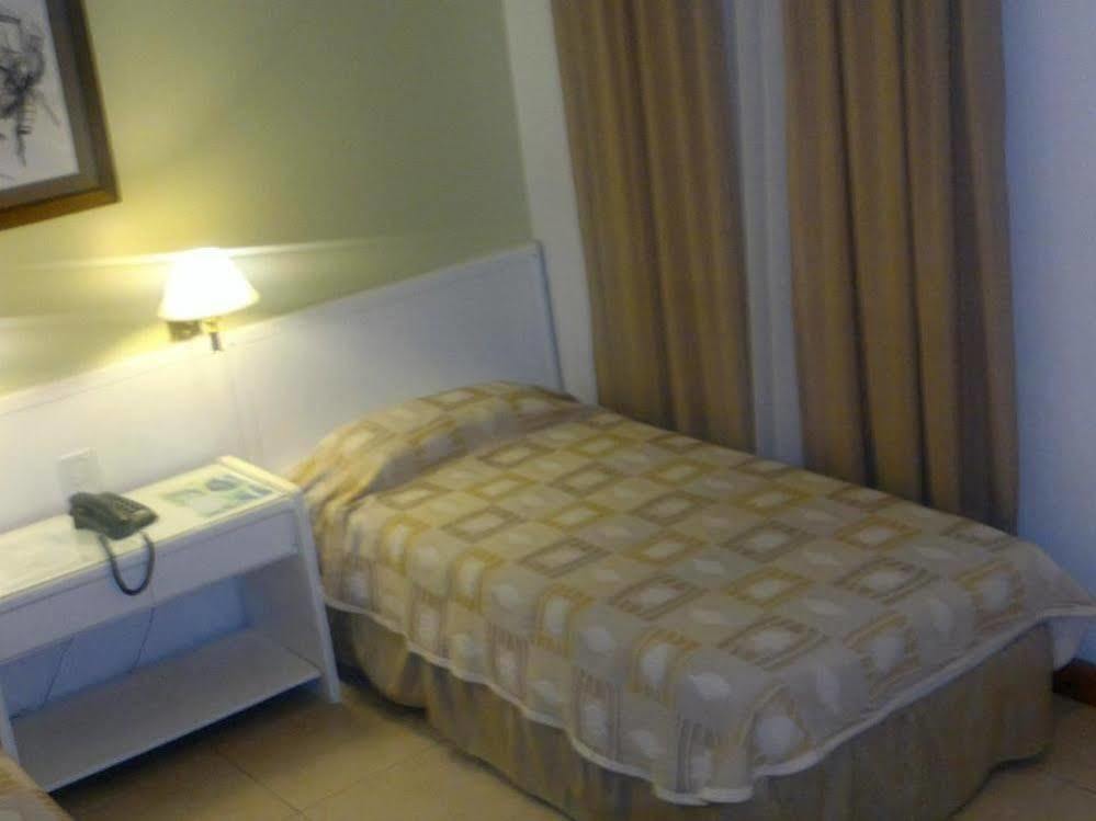 Julio Cesar Hotel Posadas Dış mekan fotoğraf