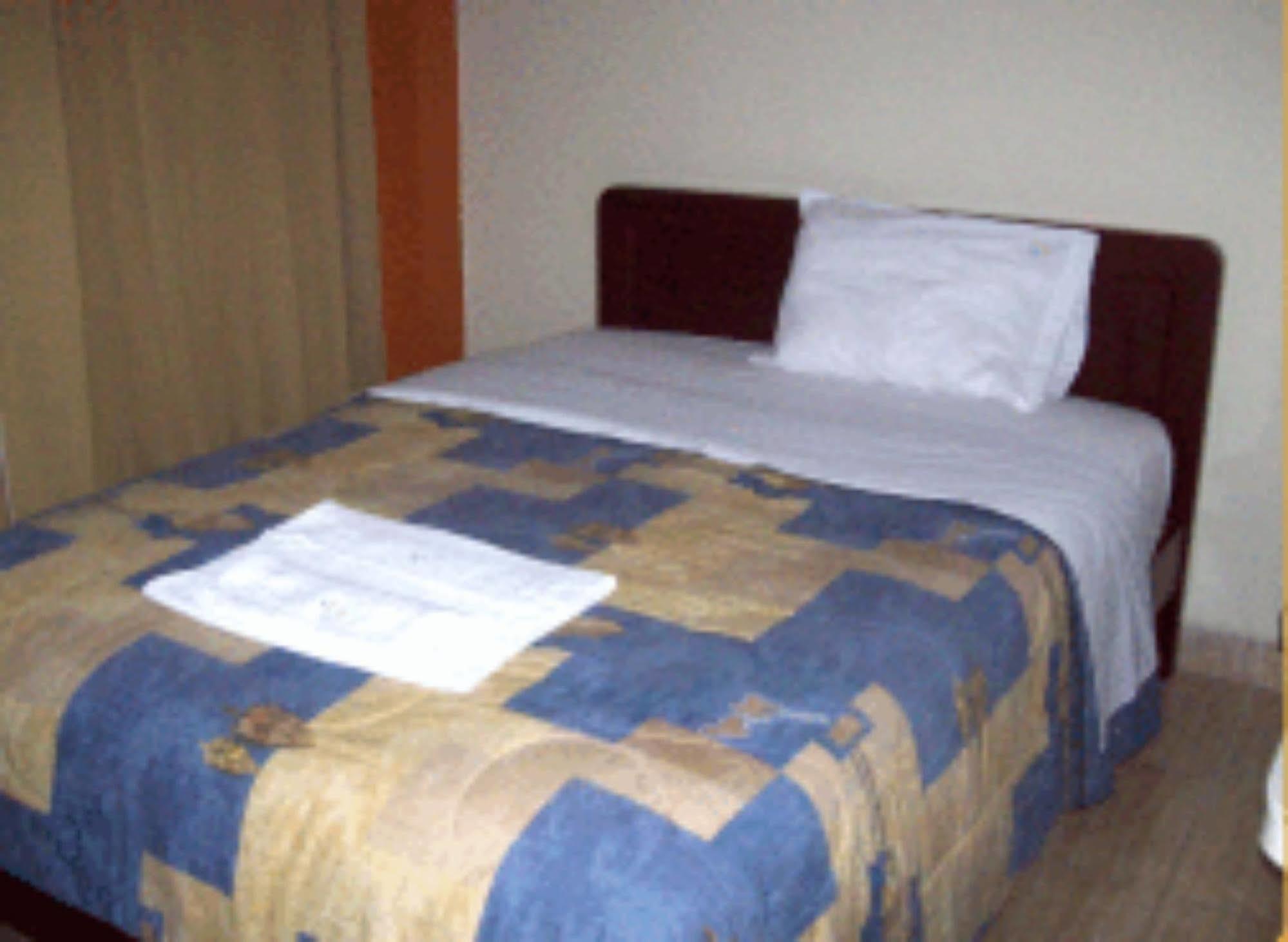 Julio Cesar Hotel Posadas Dış mekan fotoğraf